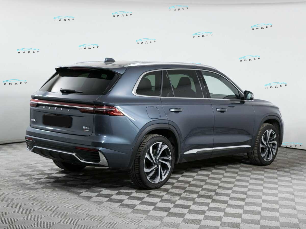 Б/У Джили Монжаро 2023 года. Фото: #3