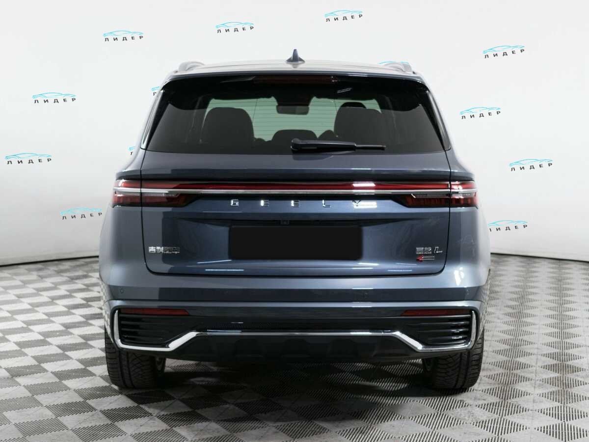 Б/У Джили Монжаро 2023 года. Фото: #4