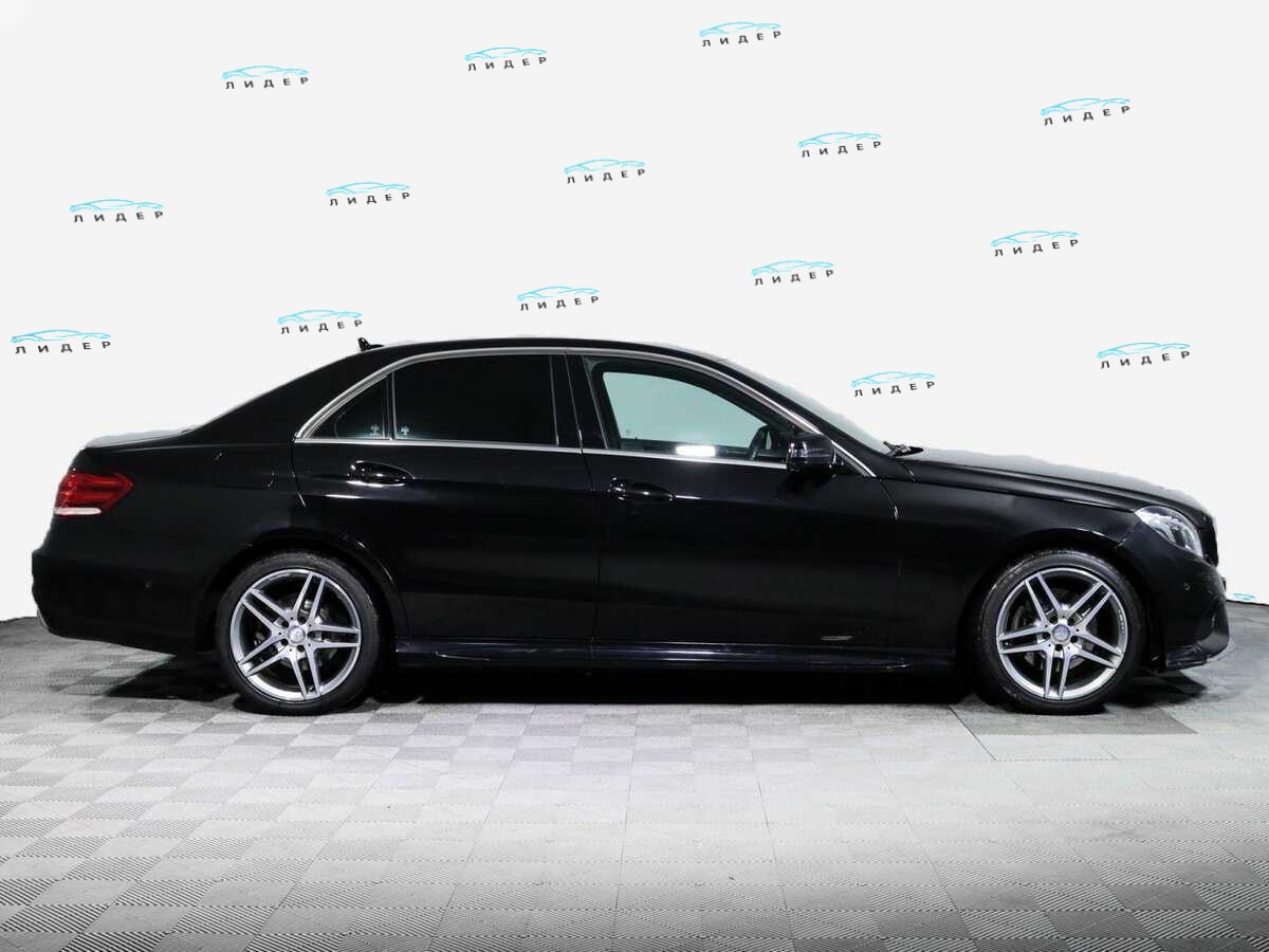 Б/У Мерседес-Бенц Е-Класс 2015 года. Фото: #3