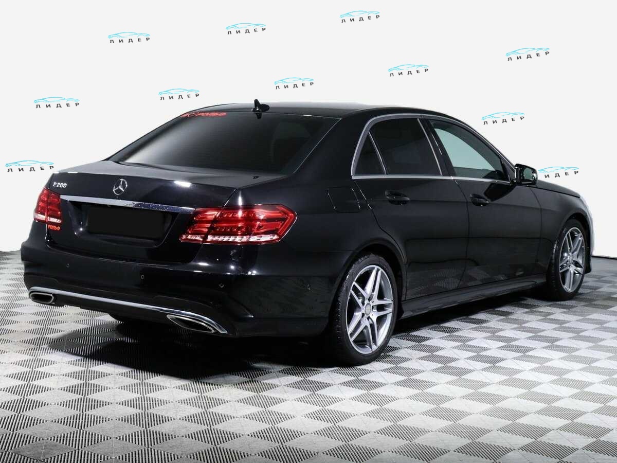 Б/У Мерседес-Бенц Е-Класс 2015 года. Фото: #4