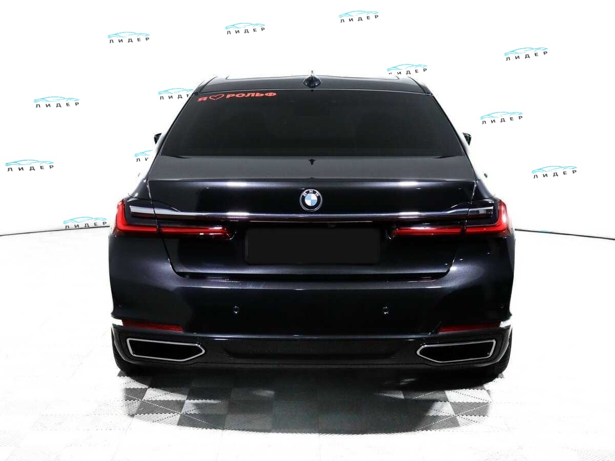 Б/У БМВ 7 серии 2021 года. Фото: #5