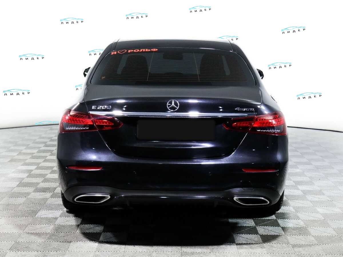 Б/У Мерседес-Бенц Е-Класс 2021 года. Фото: #5