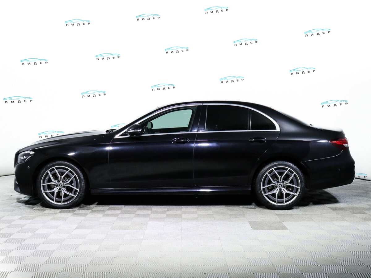 Б/У Мерседес-Бенц Е-Класс 2021 года. Фото: #7