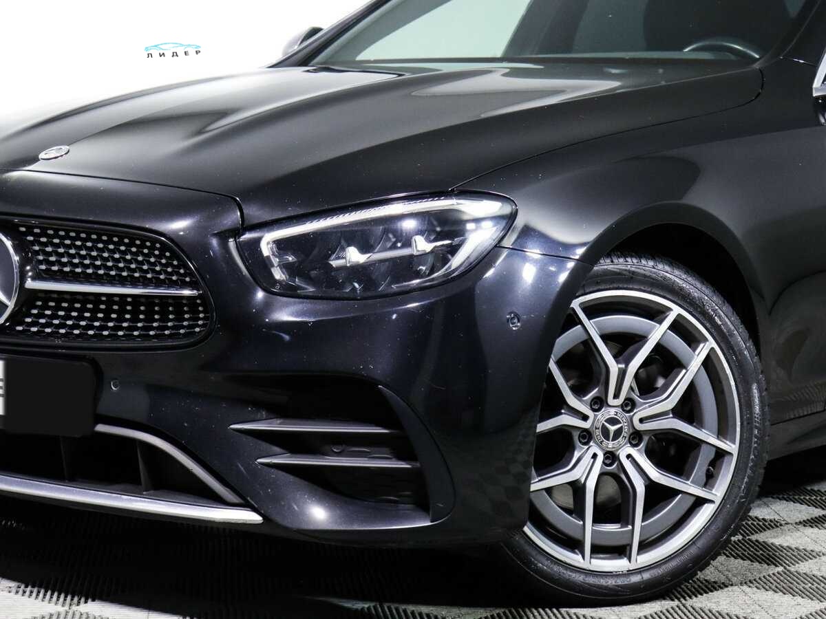 Б/У Мерседес-Бенц Е-Класс 2021 года. Фото: #16