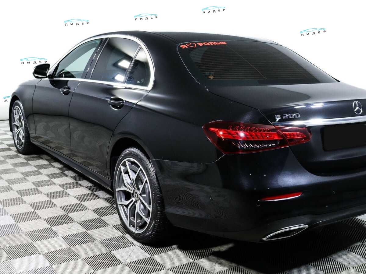 Б/У Мерседес-Бенц Е-Класс 2021 года. Фото: #19