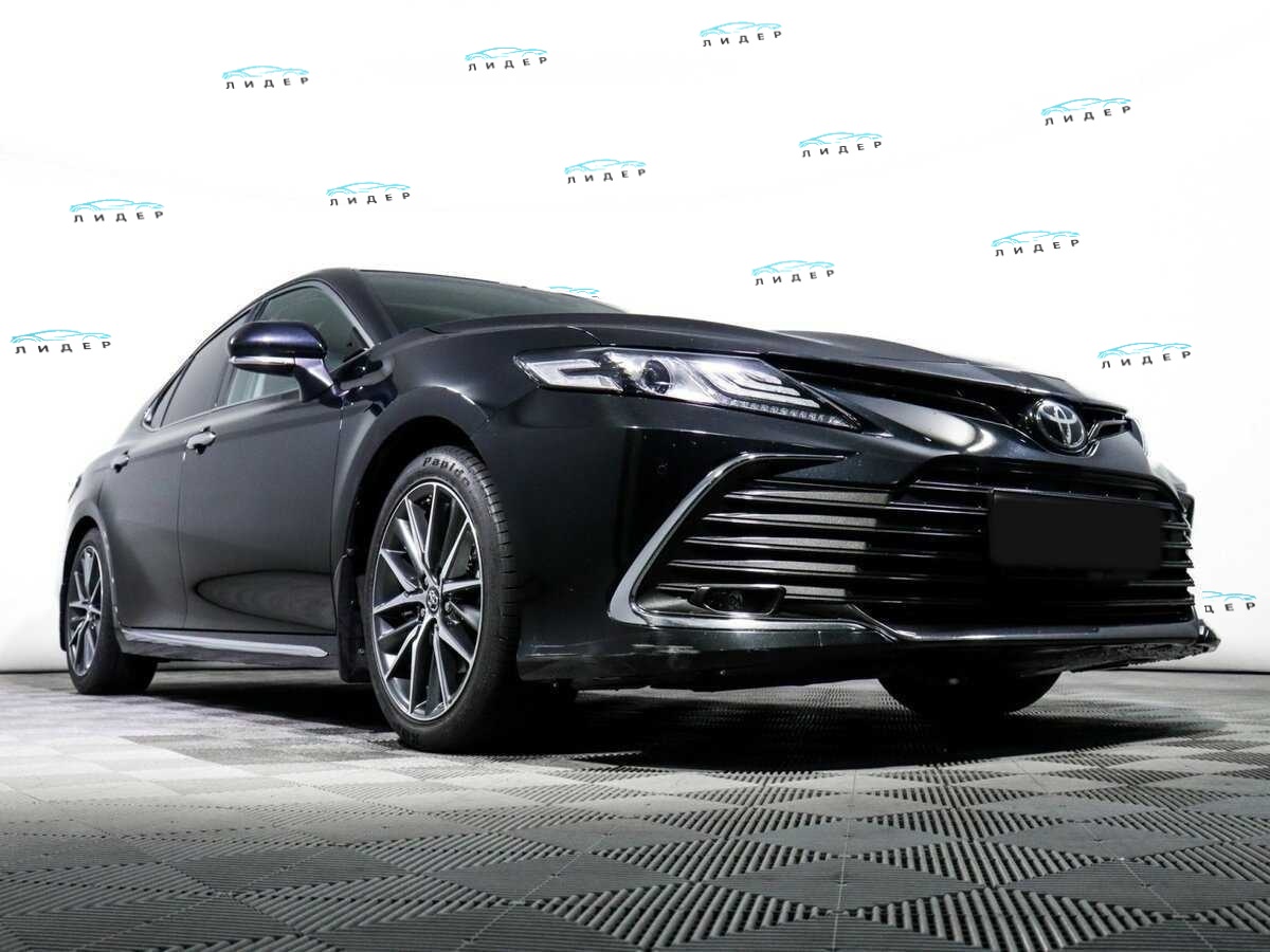 Б/У Тойота Камри 2023 года. Фото: #18