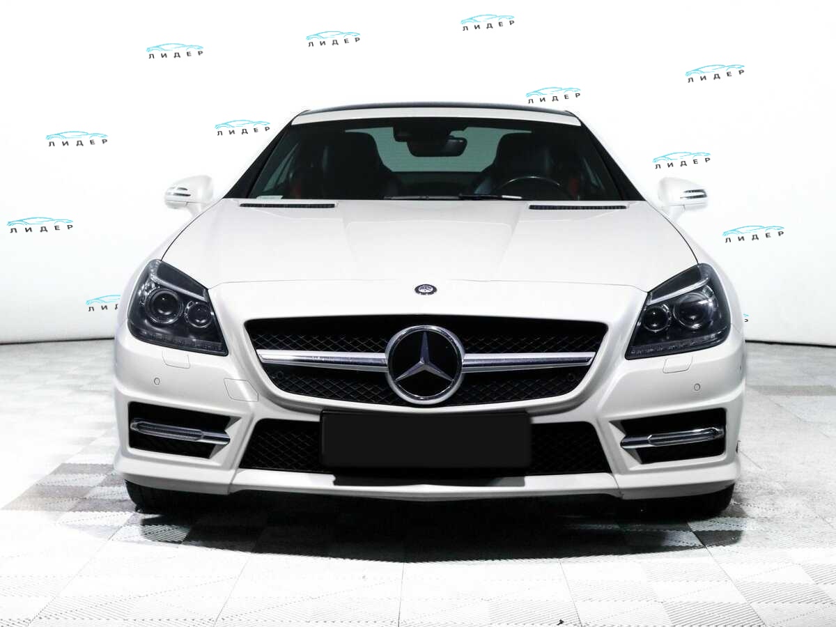 Б/У Мерседес-Бенц СЛК-Класс 2014 года. Фото: #1