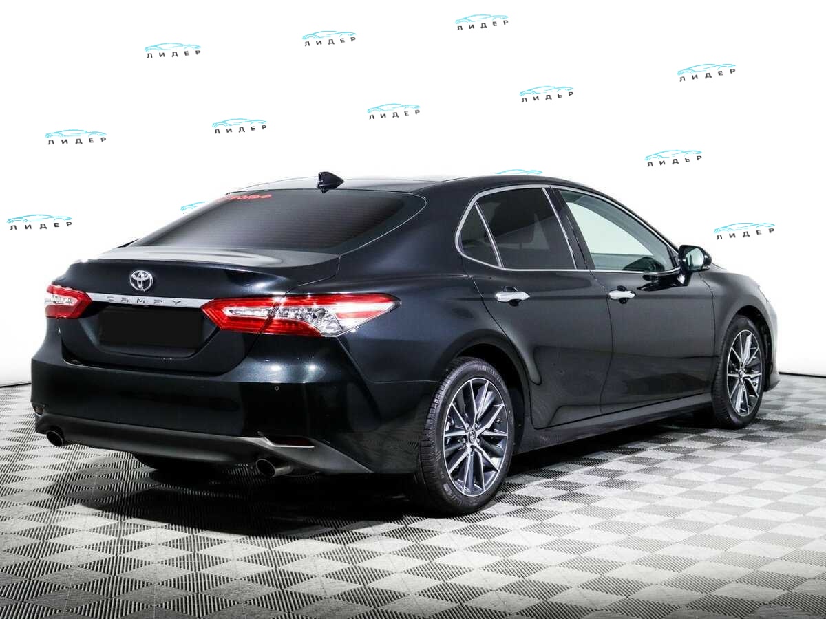 Б/У Тойота Камри 2023 года. Фото: #4
