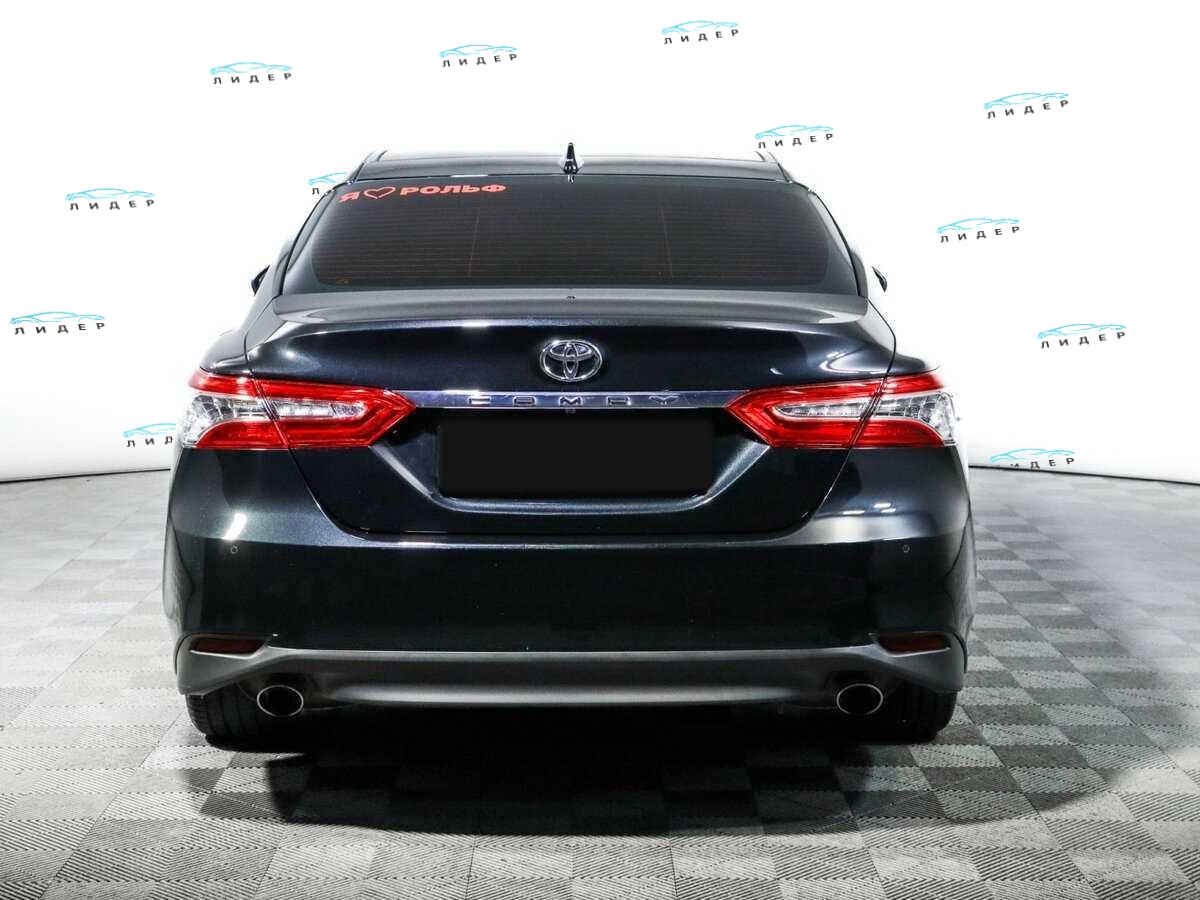Б/У Тойота Камри 2023 года. Фото: #5