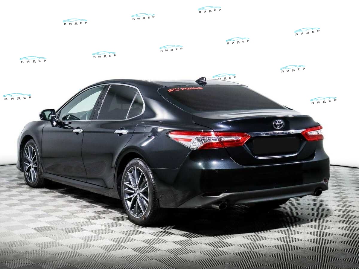 Б/У Тойота Камри 2023 года. Фото: #6