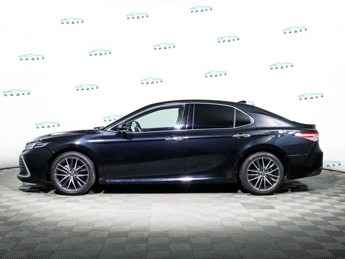 Б/У Тойота Камри 2023 года. Фото: #7