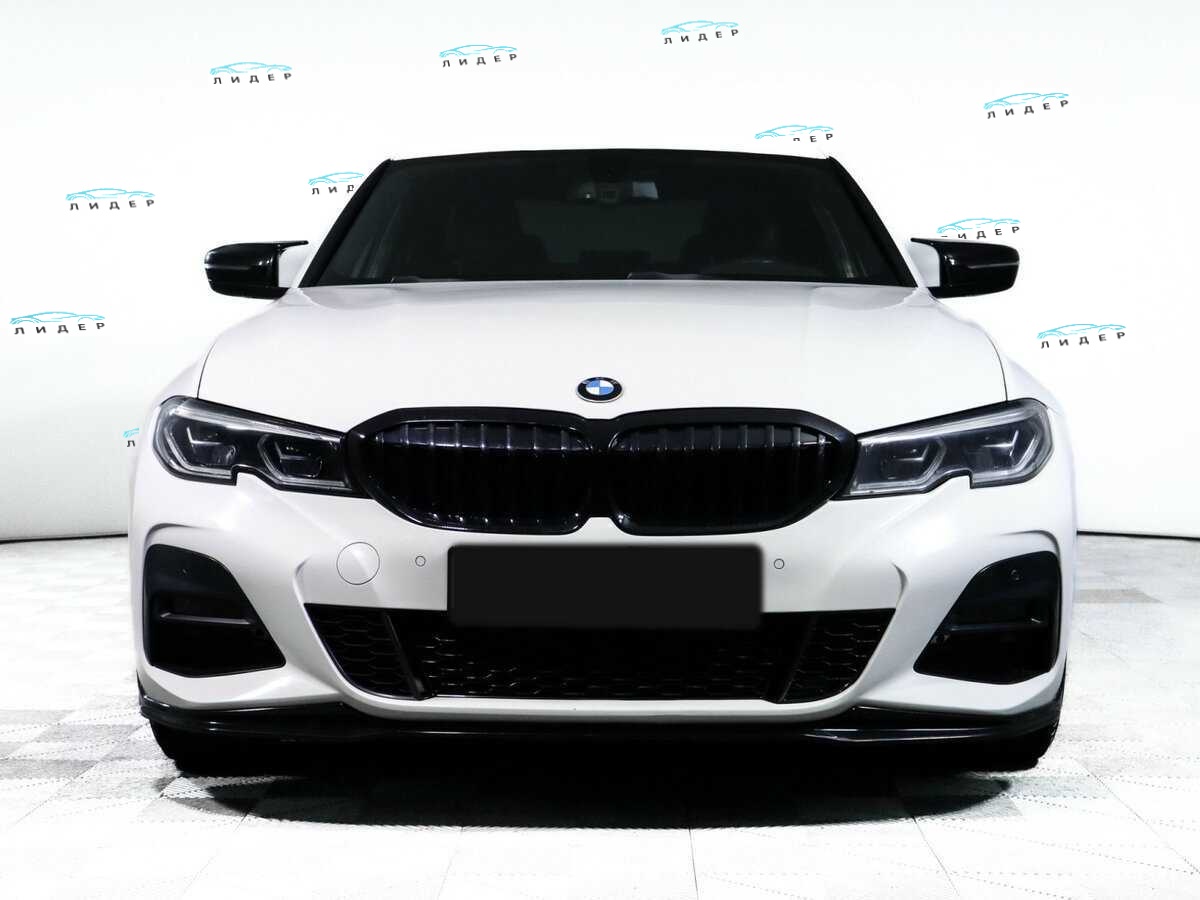 Б/У БМВ 3 серии 2020 года. Фото: #1