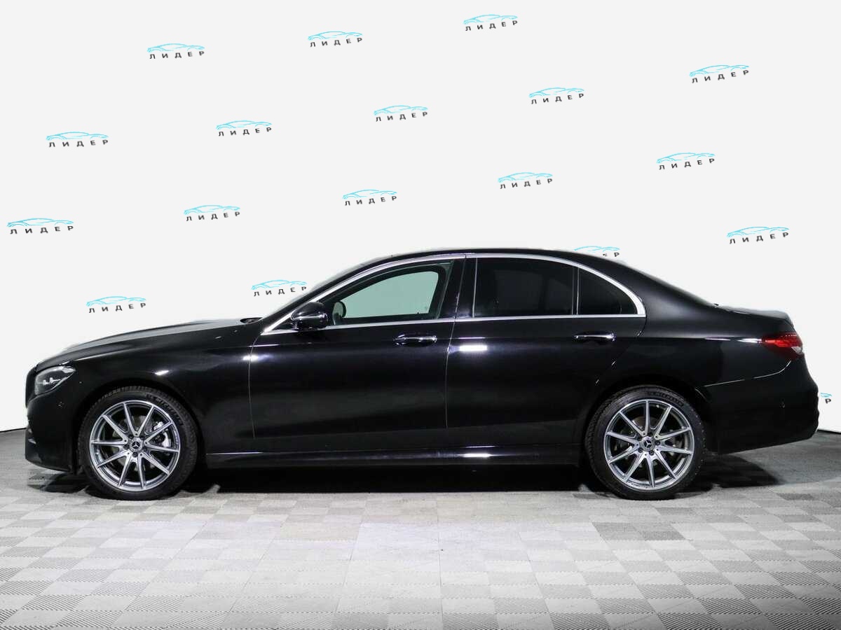 Б/У Мерседес-Бенц Е-Класс 2021 года. Фото: #7