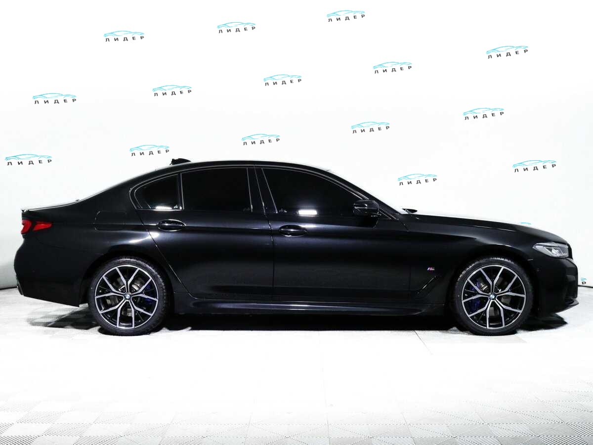 Б/У БМВ 5 серии 2020 года. Фото: #3