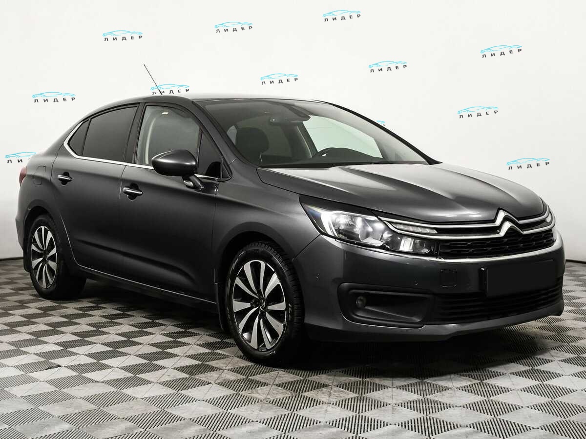Б/У Ситроен Ц4 2016 года. Фото: #2