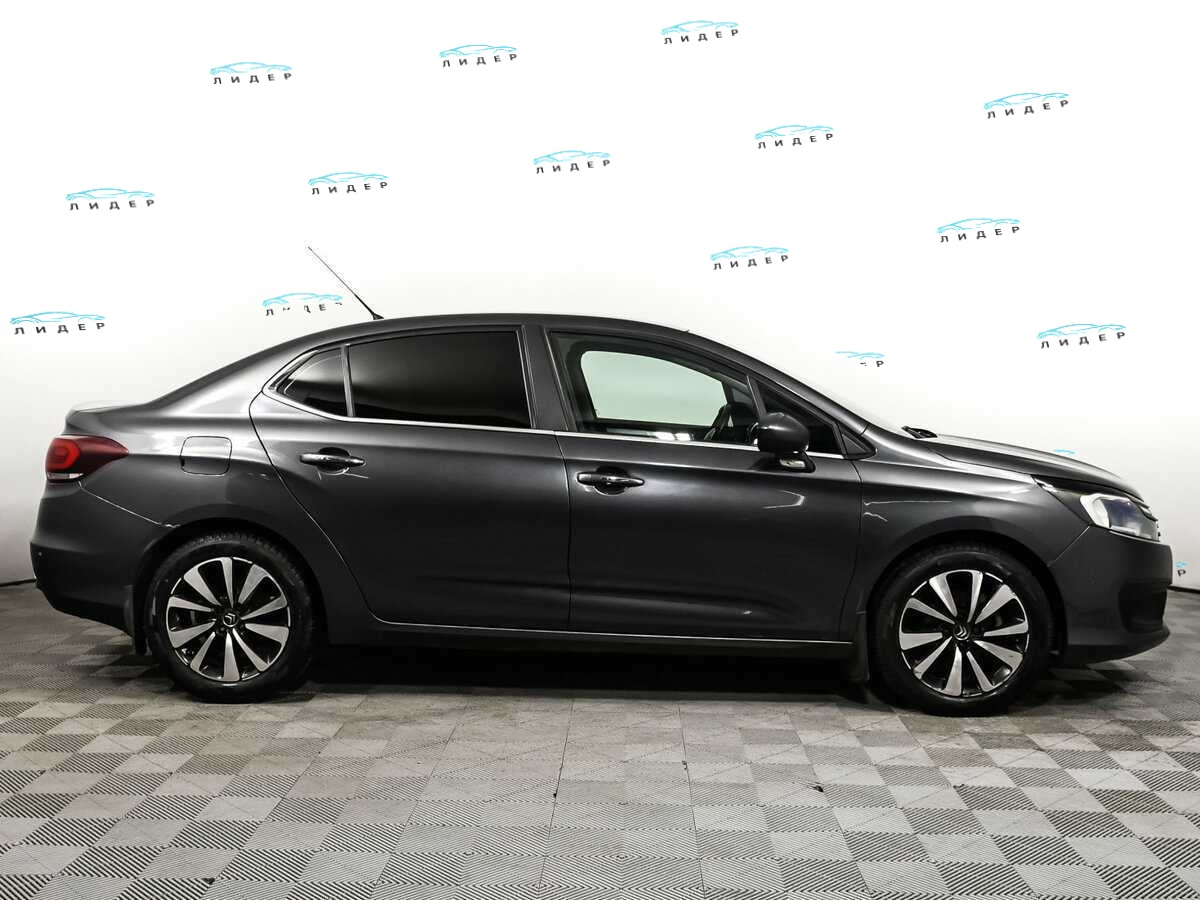 Б/У Ситроен Ц4 2016 года. Фото: #3