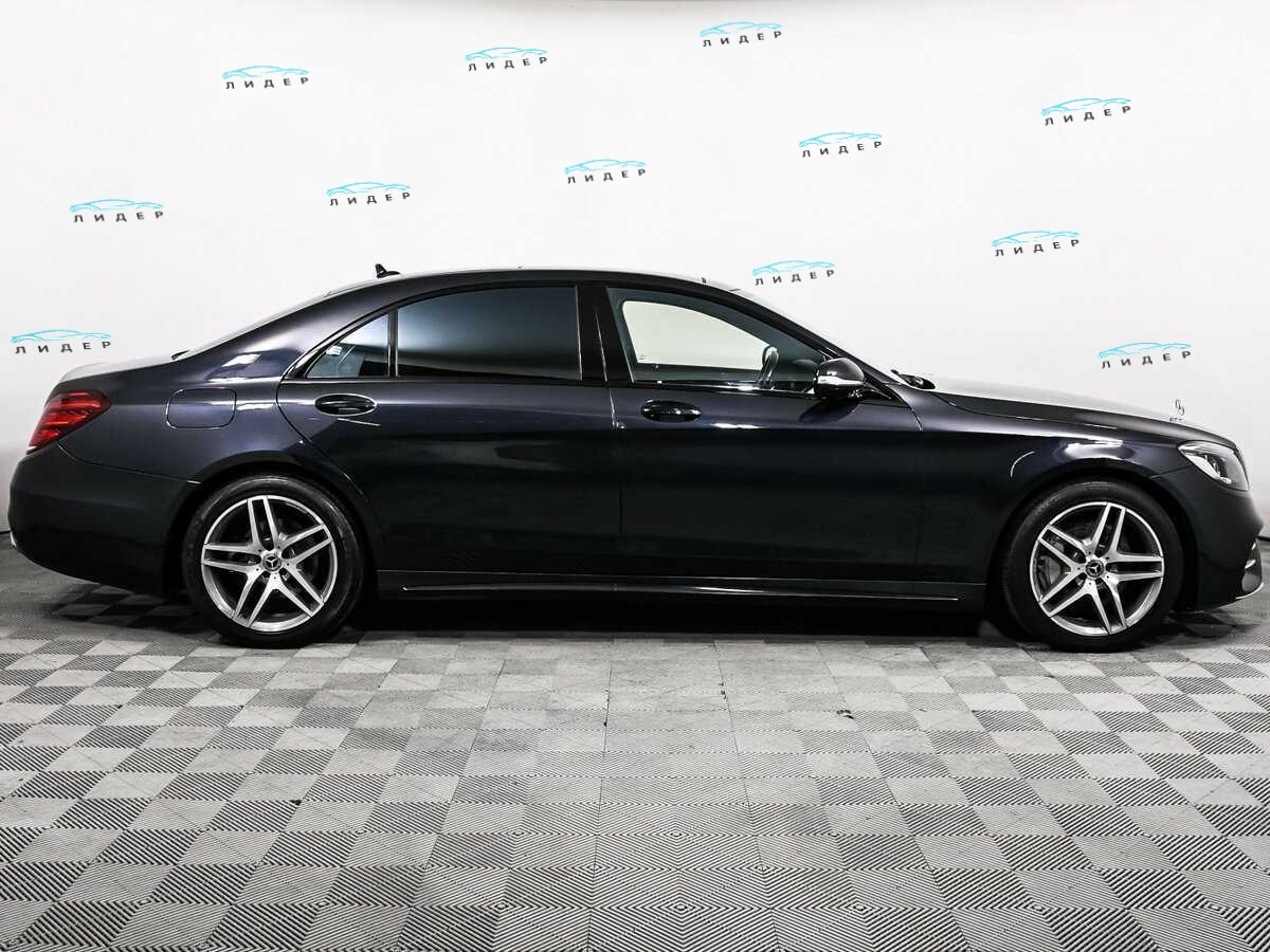 Б/У Мерседес-Бенц С-Класс 2017 года. Фото: #3