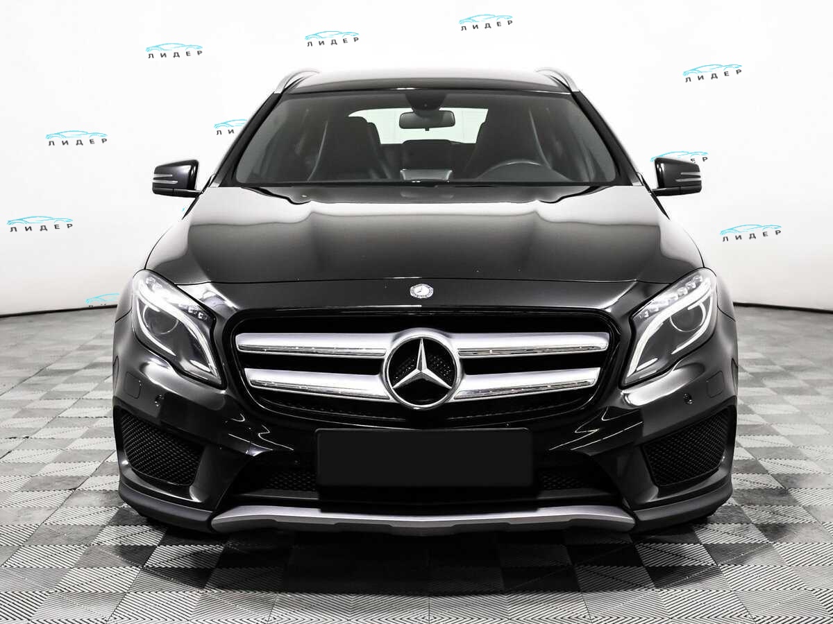 Б/У Мерседес-Бенц ГЛА 2015 года. Фото: #1