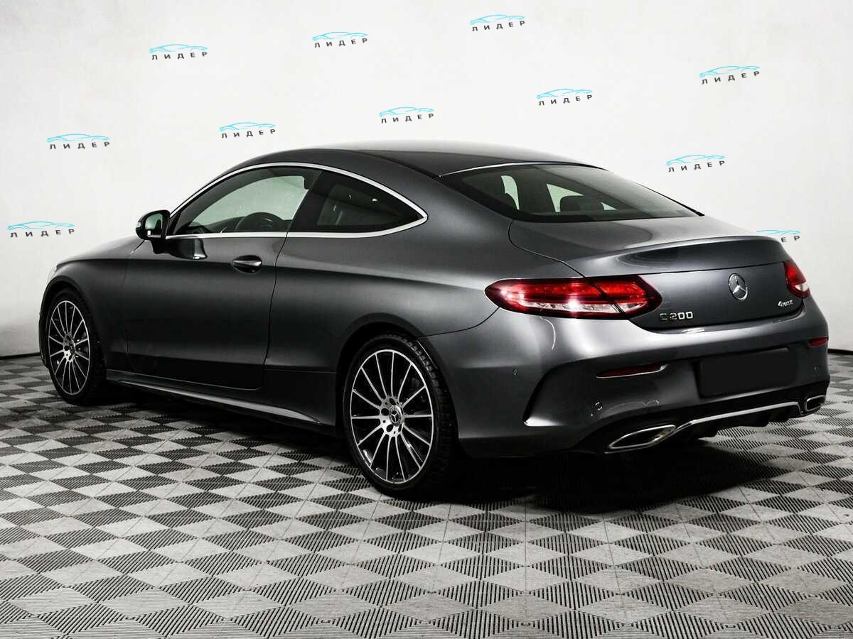 Б/У Мерседес-Бенц Ц-Класс 2018 года. Фото: #6
