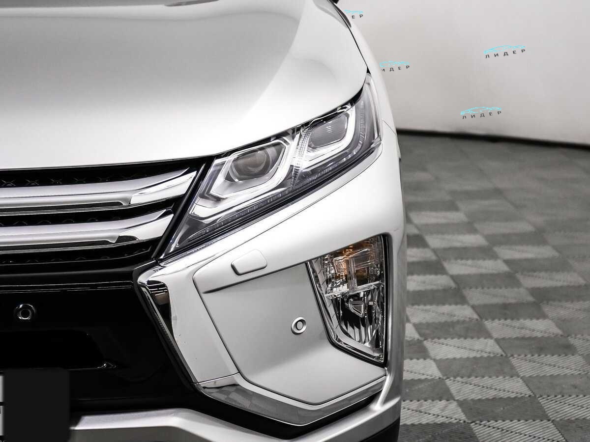 Б/У Митсубиши Еклипс Кросс 2018 года. Фото: #15