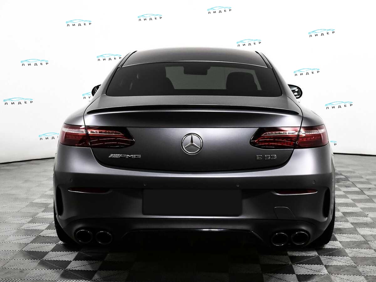 Б/У Мерседес-Бенц Е-Класс АМГ 2021 года. Фото: #5