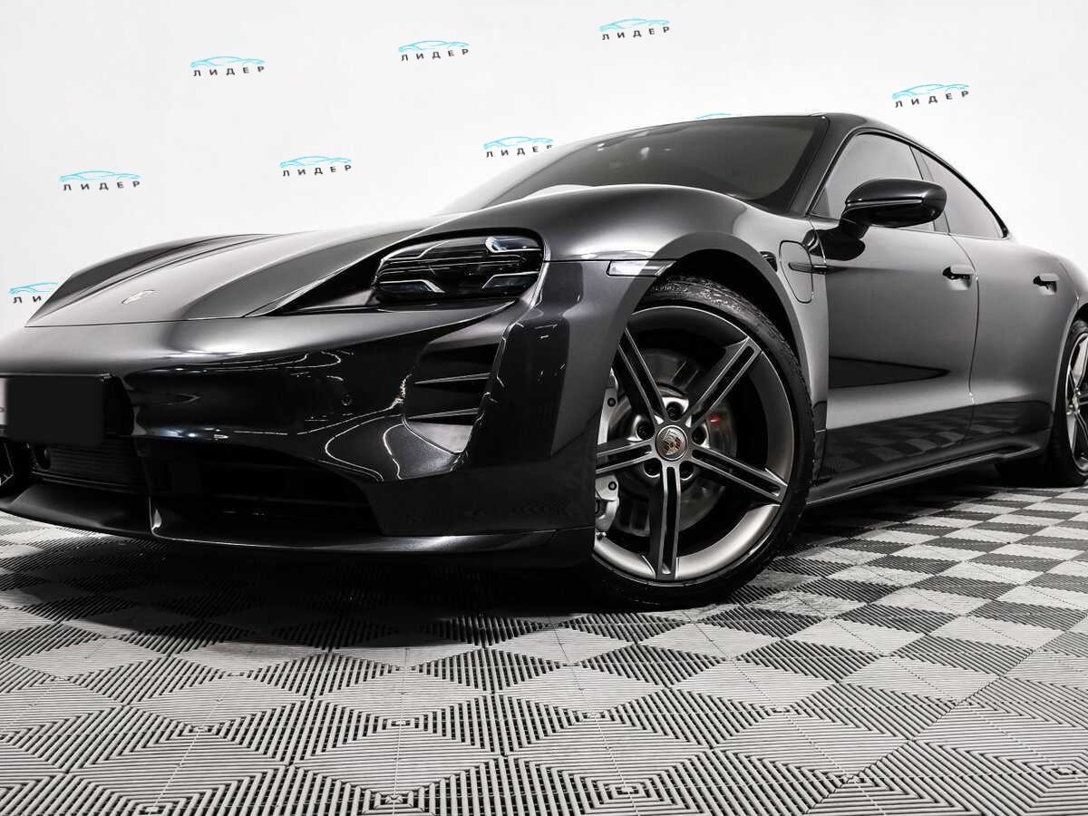 Б/У Порш Taycan 2020 года. Фото: #19