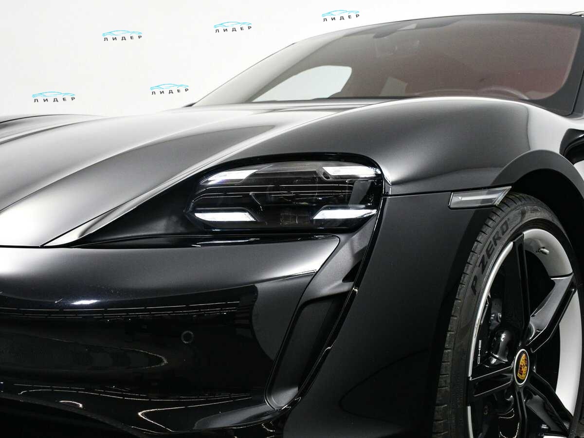 Б/У Порш Taycan 2021 года. Фото: #14