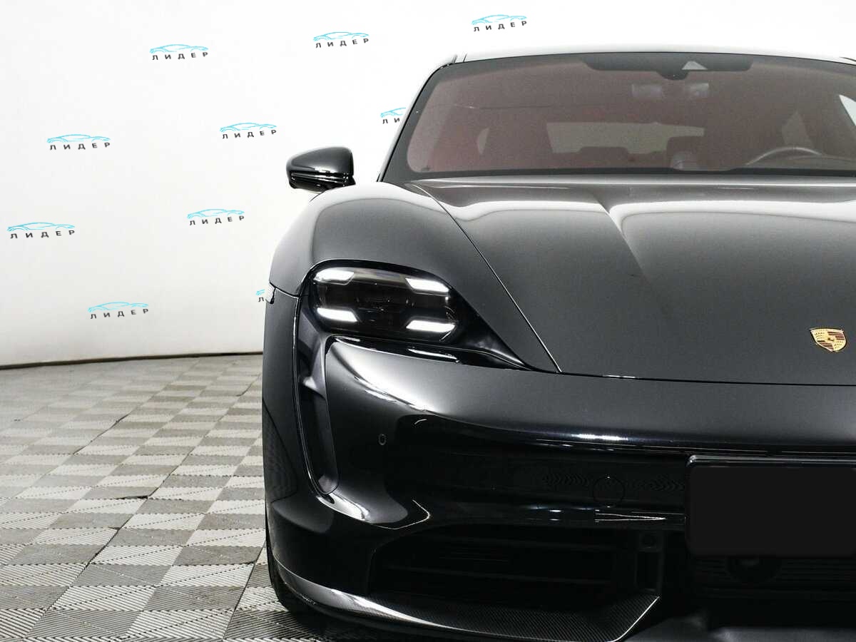 Б/У Порш Taycan 2021 года. Фото: #16