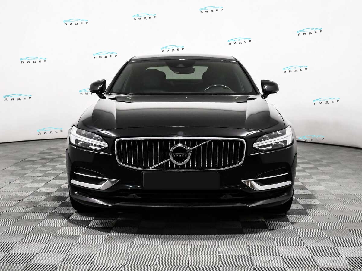 Б/У Вольво С90 2020 года. Фото: #1