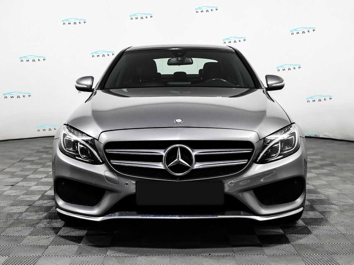Б/У Мерседес-Бенц Ц-Класс 2015 года. Фото: #1
