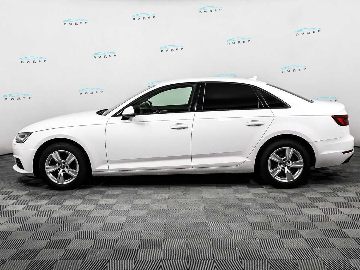 Б/У Ауди А4 2018 года. Фото: #7