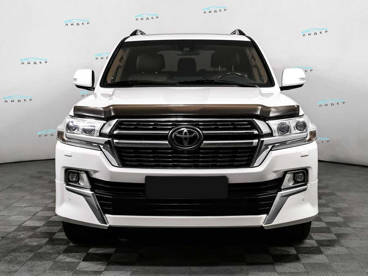 Б/У Тойота Лэнд Крузер 2016 года. Фото: #1
