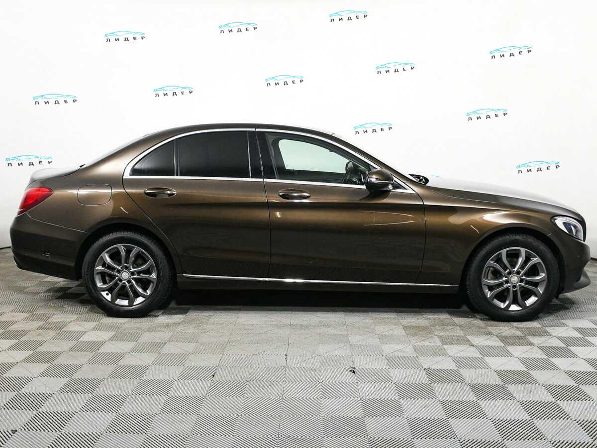 Б/У Мерседес-Бенц Ц-Класс 2015 года. Фото: #3