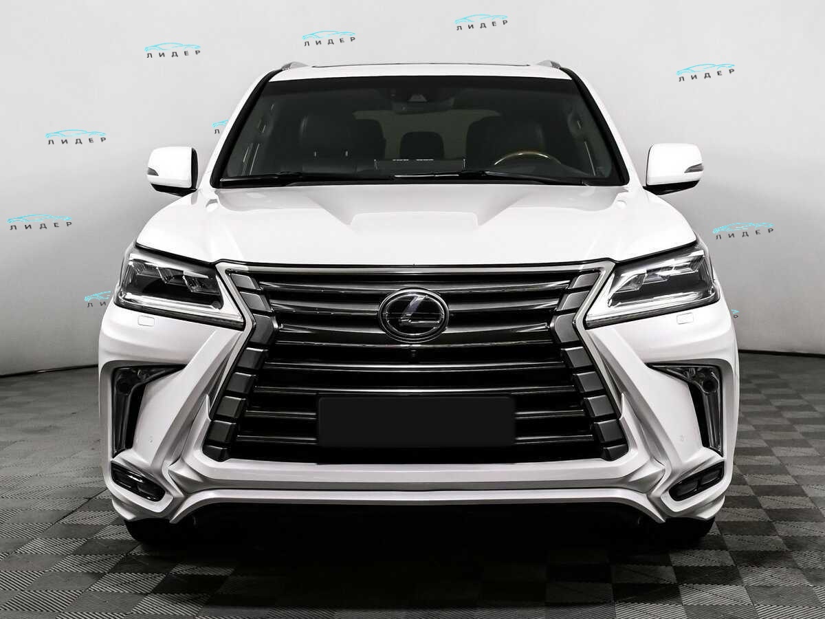Б/У Лексус Л-Икс 2017 года. Фото: #1