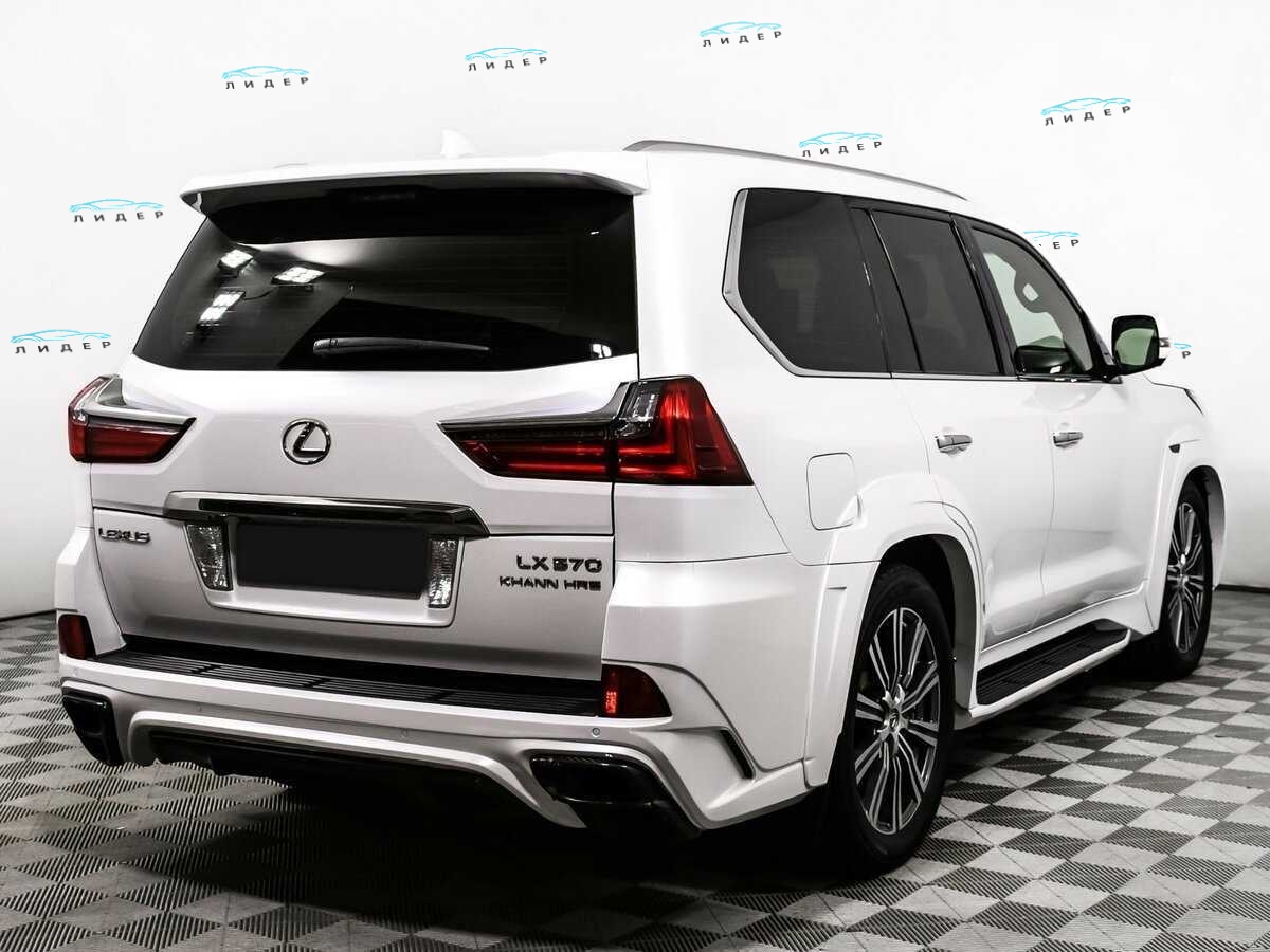 Б/У Лексус Л-Икс 2017 года. Фото: #4