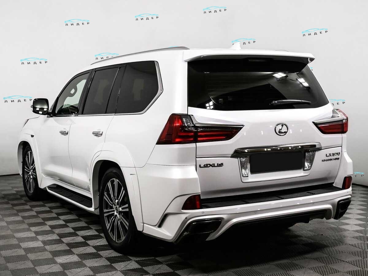 Б/У Лексус Л-Икс 2017 года. Фото: #6