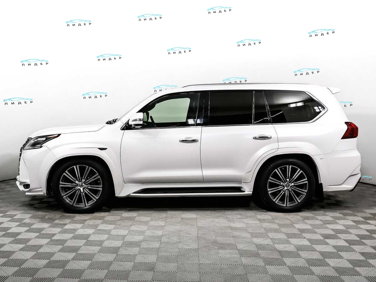 Б/У Лексус Л-Икс 2017 года. Фото: #7