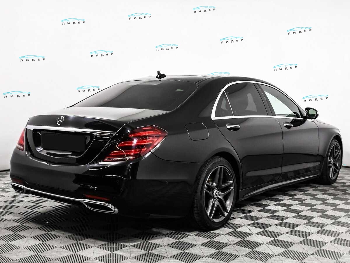 Б/У Мерседес-Бенц С-Класс 2018 года. Фото: #4