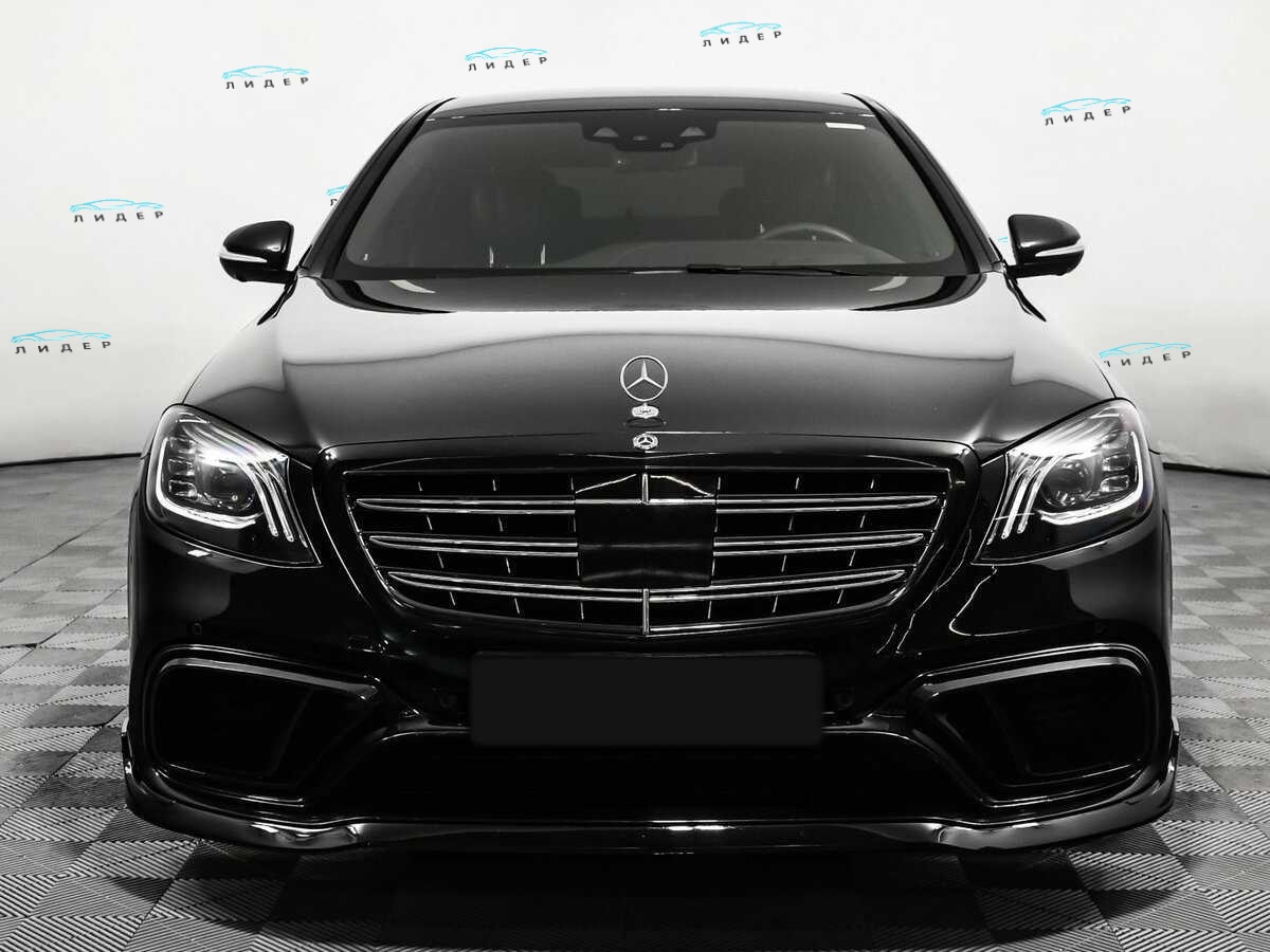 Б/У Мерседес-Бенц С-Класс 2018 года. Фото: #1