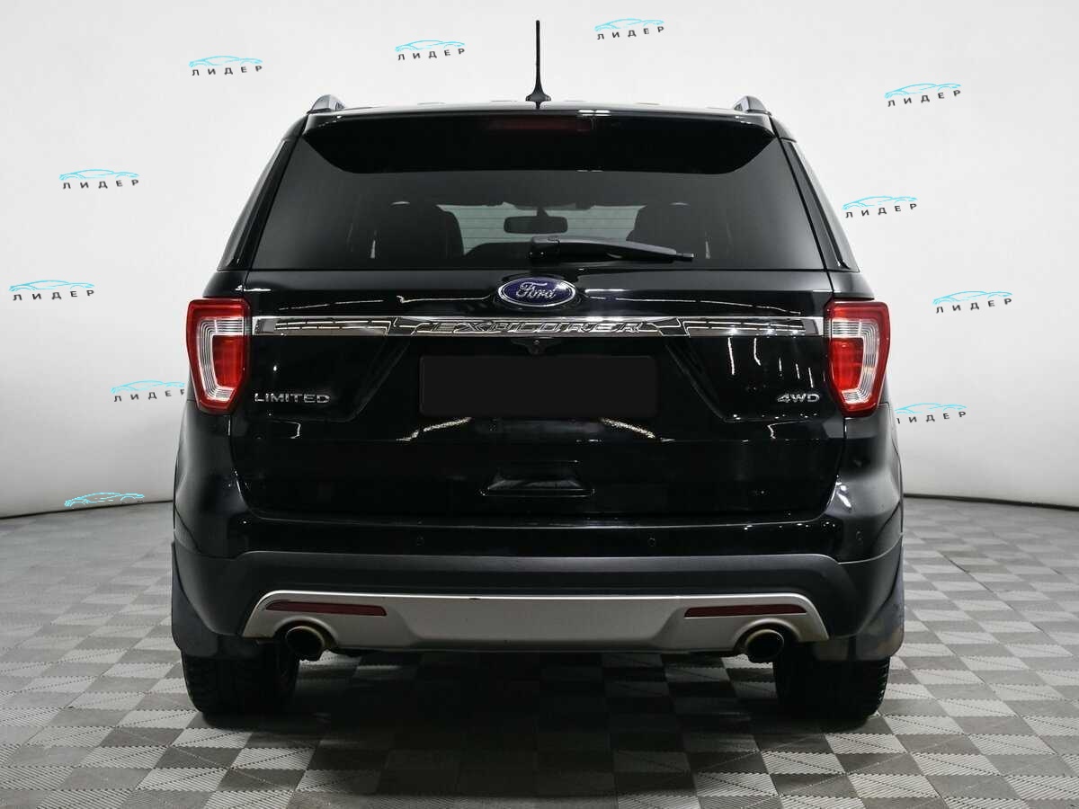 Б/У Форд Експлорер 2016 года. Фото: #4