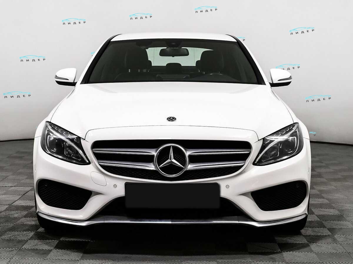 Б/У Мерседес-Бенц Ц-Класс 2017 года. Фото: #1