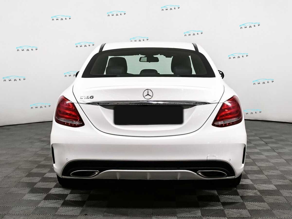 Б/У Мерседес-Бенц Ц-Класс 2017 года. Фото: #5