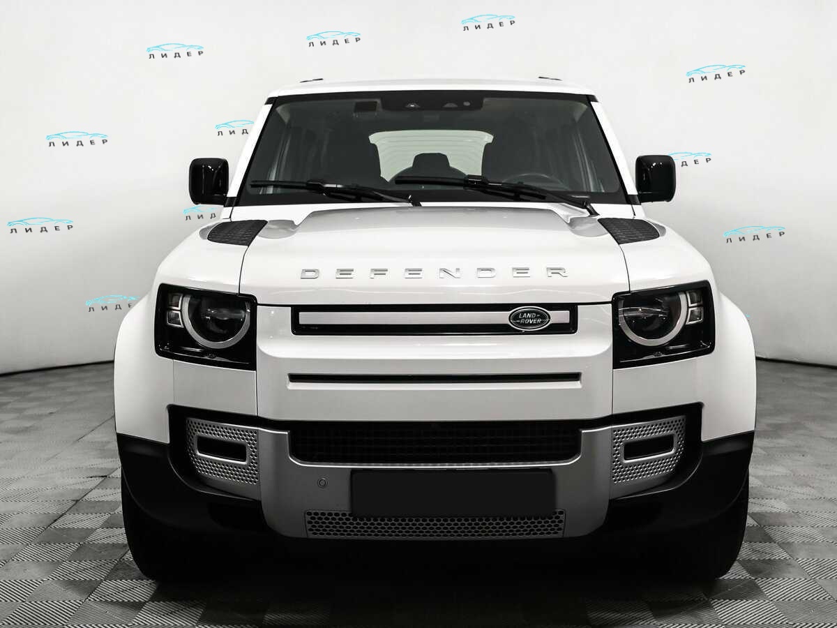 Б/У Лэнд Ровер Дефендер 2021 года. Фото: #1
