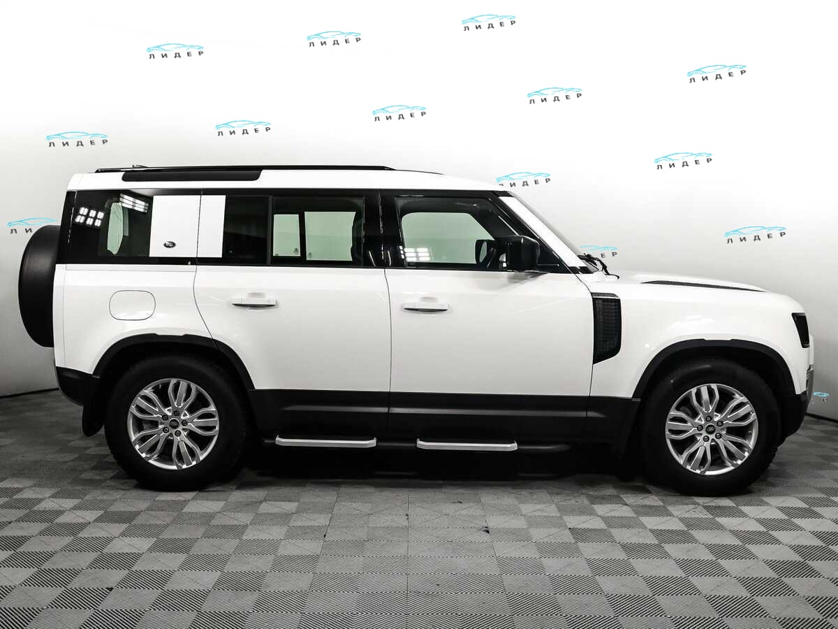 Б/У Лэнд Ровер Дефендер 2021 года. Фото: #3