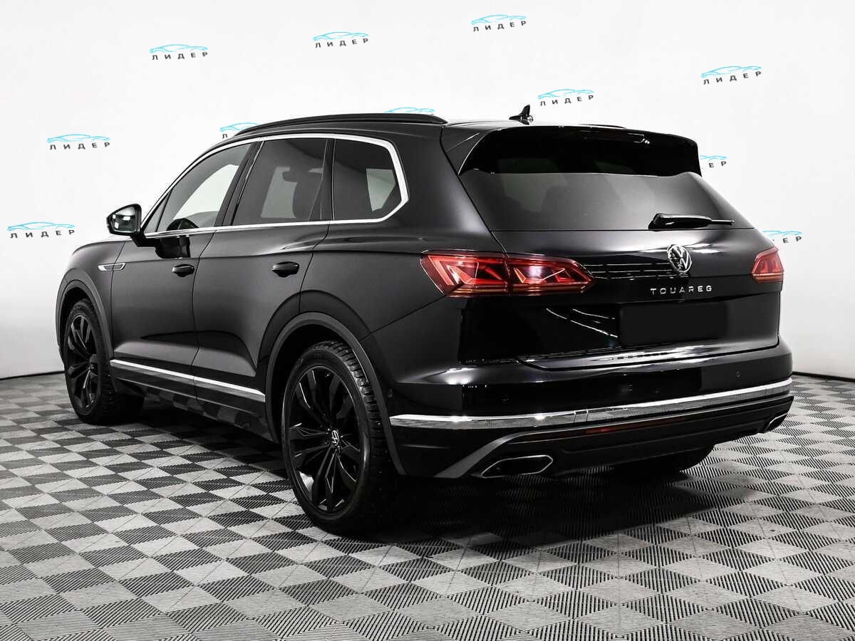 Б/У Фольксваген Туарег 2021 года. Фото: #6