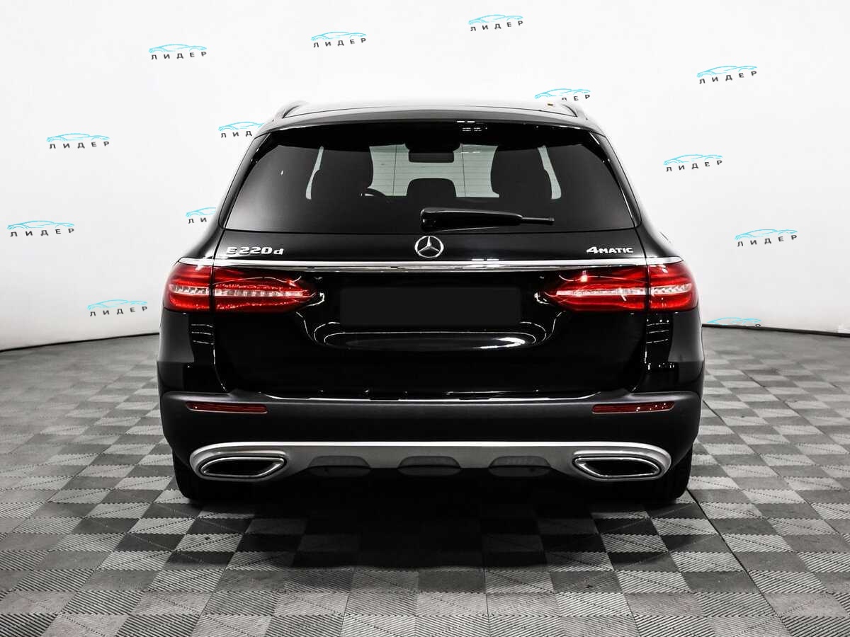 Б/У Мерседес-Бенц Е-Класс 2020 года. Фото: #5