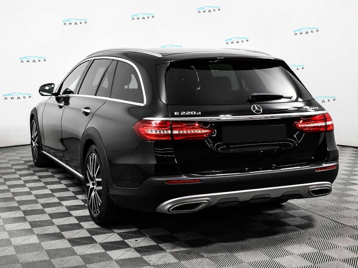 Б/У Мерседес-Бенц Е-Класс 2020 года. Фото: #6