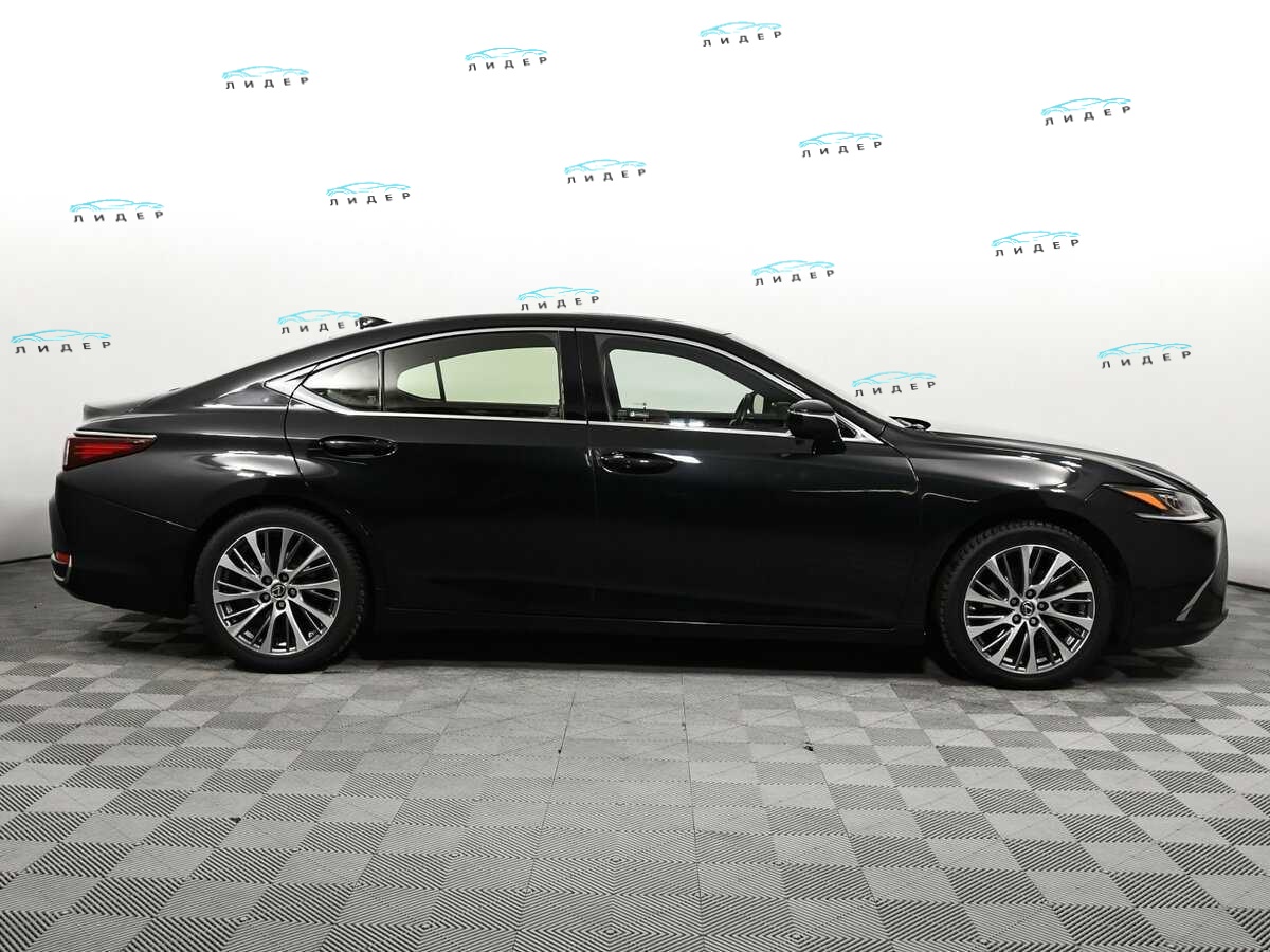 Б/У Лексус ЕС 2018 года. Фото: #3