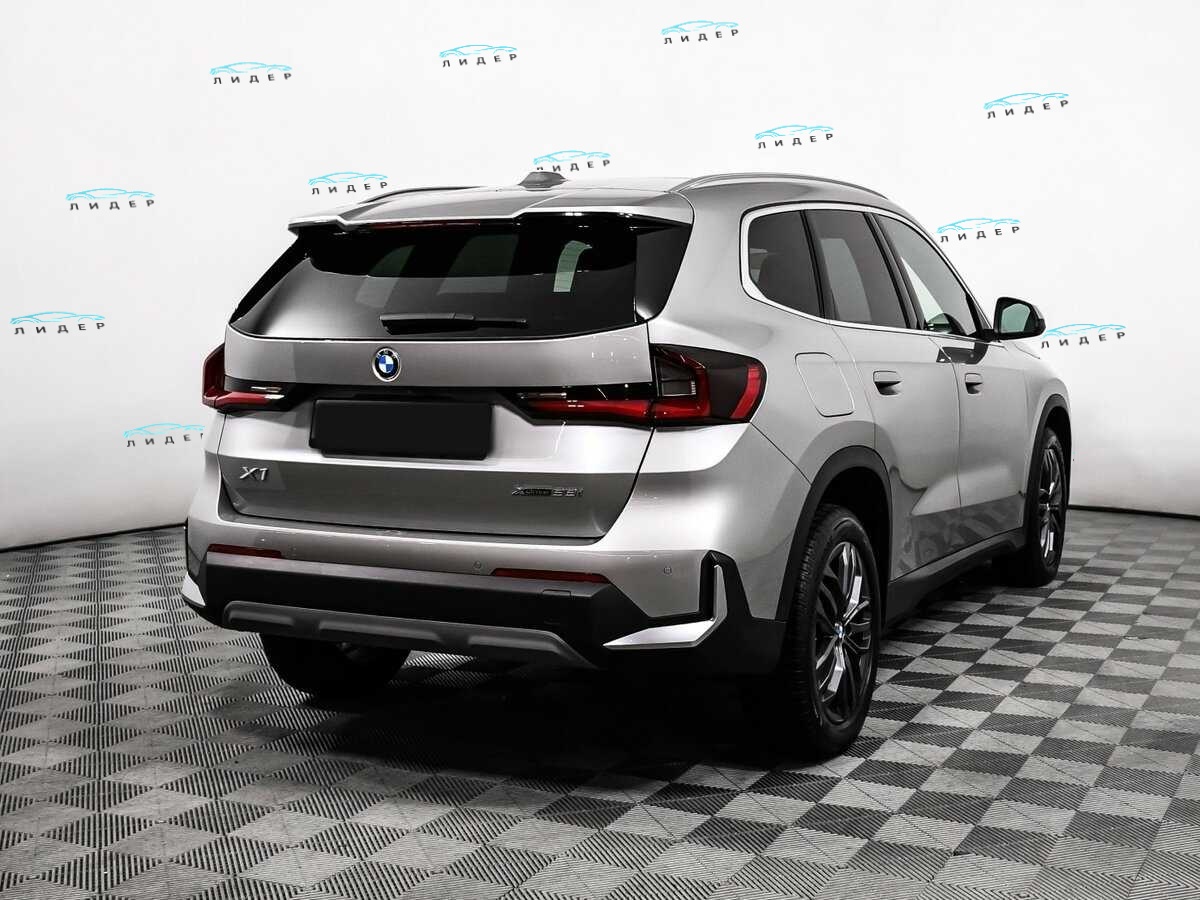 Б/У БМВ Икс1 2023 года. Фото: #4