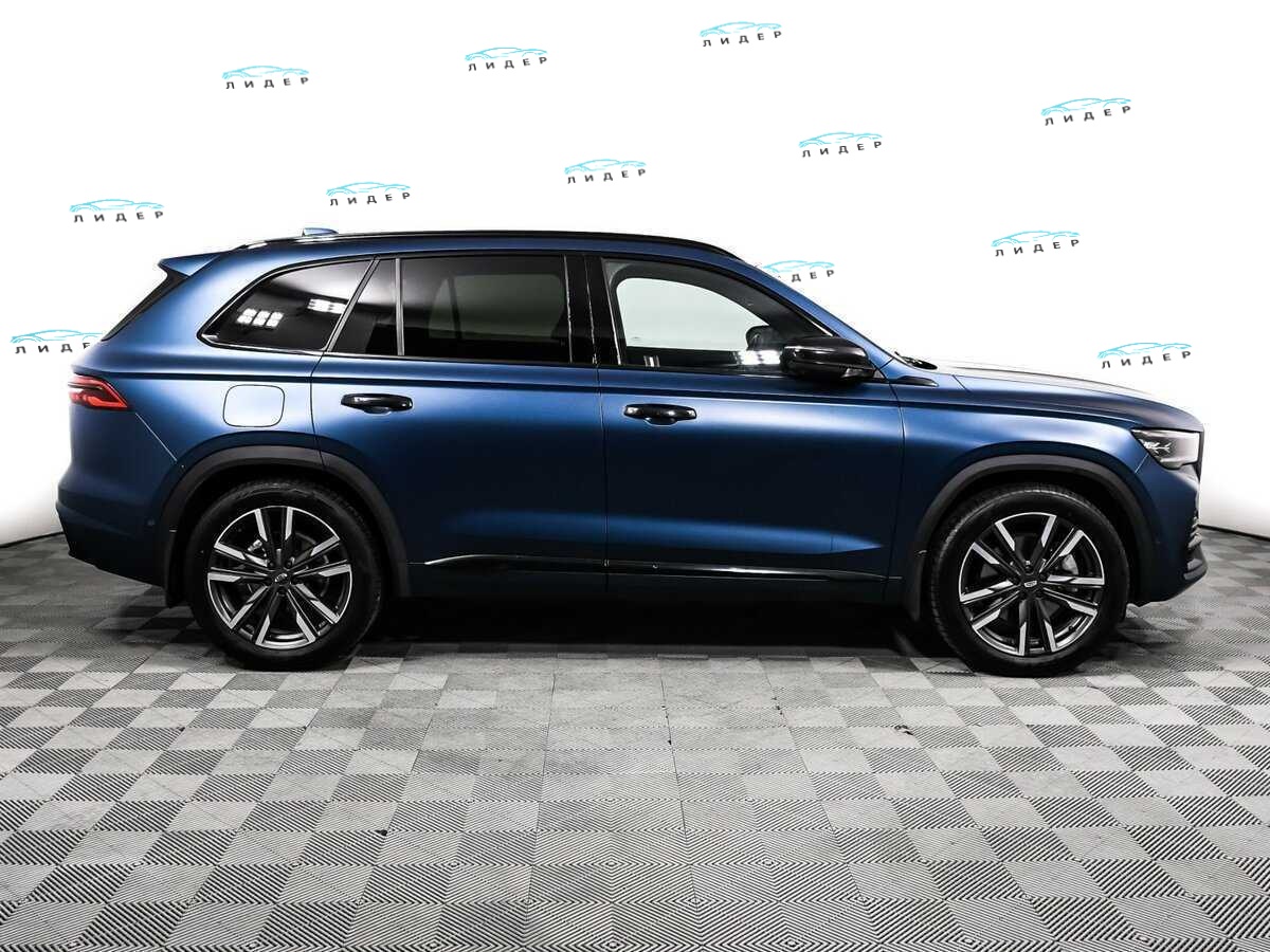 Б/У Джили Монжаро 2023 года. Фото: #3